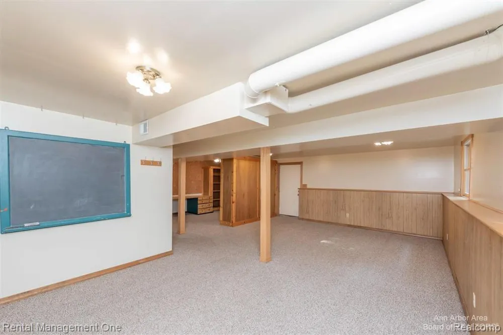 7870 Chamberlin Road Webster Township, MI 48130