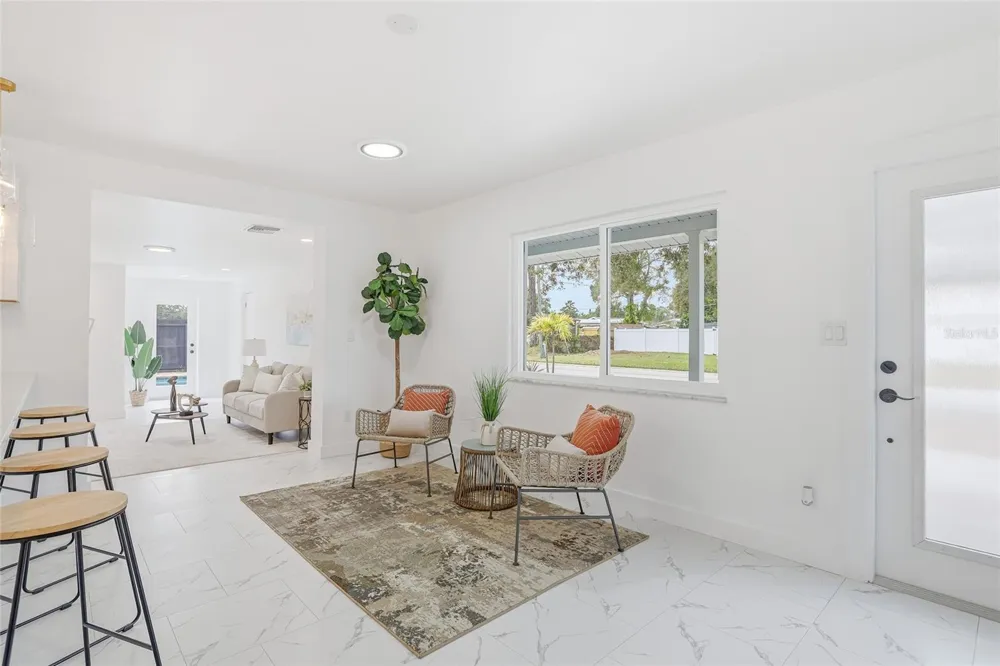 4095 LOCUST STREET NE St Petersburg, FL 33703