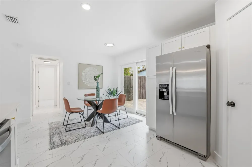 4095 LOCUST STREET NE St Petersburg, FL 33703