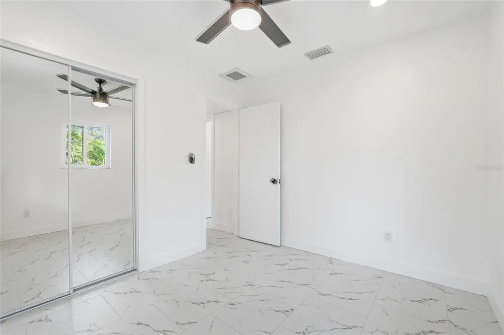 4095 LOCUST STREET NE St Petersburg, FL 33703