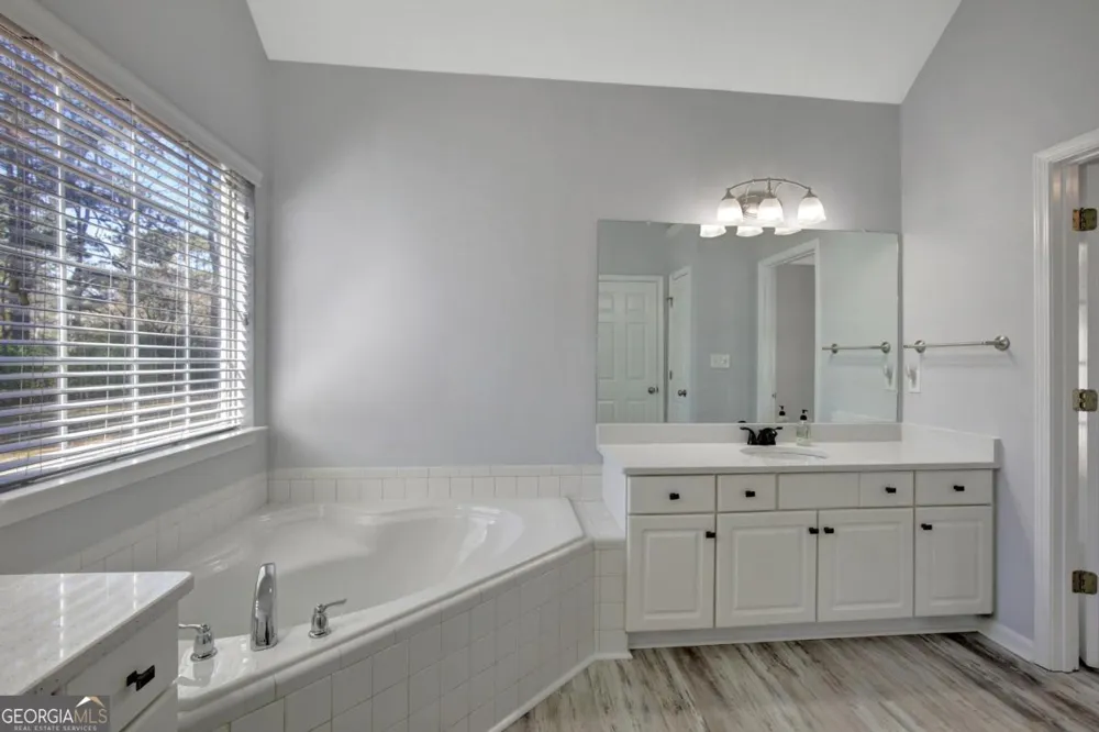 60 Line Creek LN Sharpsburg, GA 30277