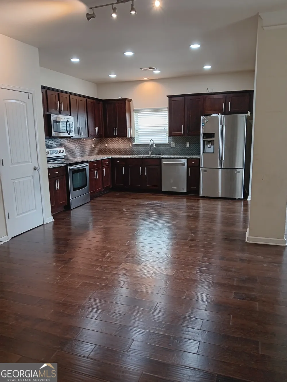 413 Easley DR Lawrenceville, GA 30045