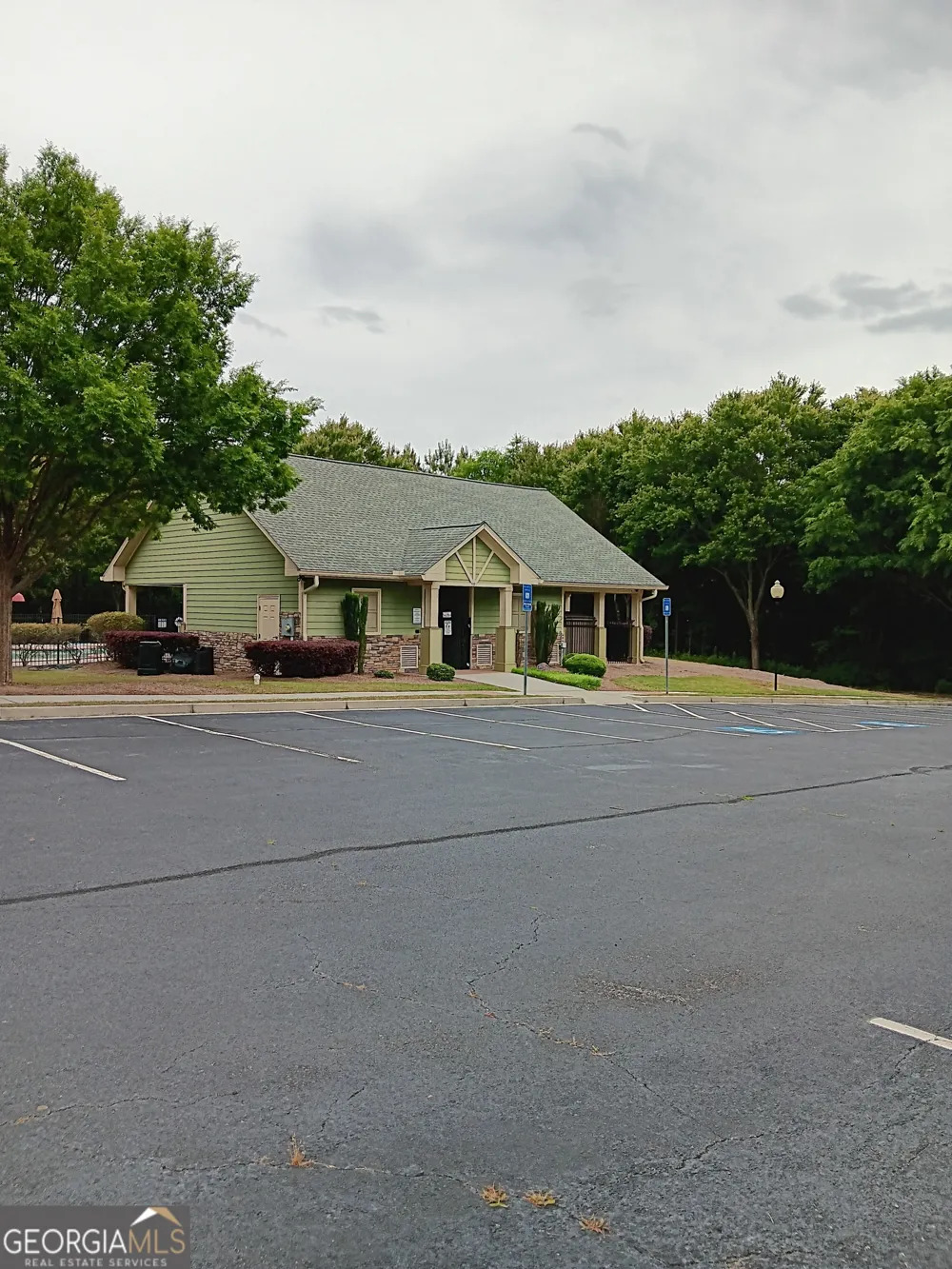 413 Easley DR Lawrenceville, GA 30045