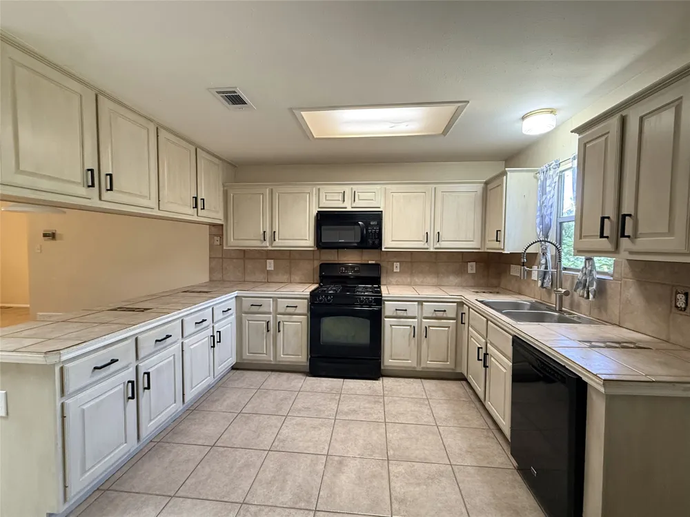7907 Dunn Street #A Austin, TX 78745