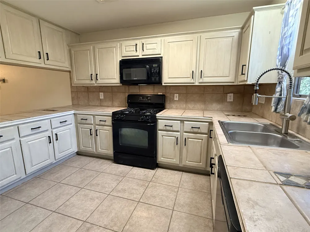 7907 Dunn Street #A Austin, TX 78745