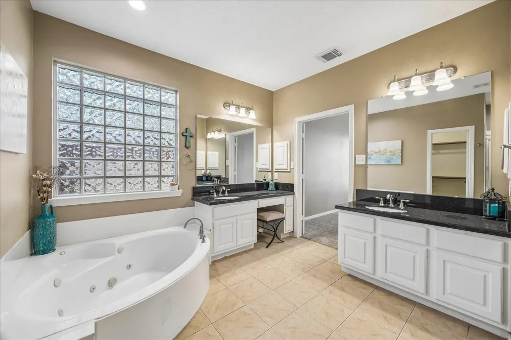 5310 Summerland Ridge Court Houston, TX 77041