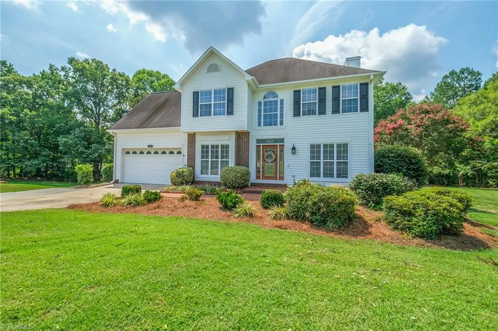 416 Pinnix Drive Lexington, NC 27295