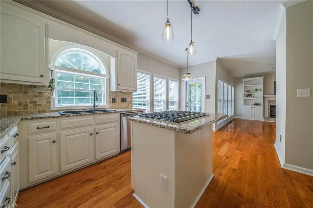 416 Pinnix Drive Lexington, NC 27295