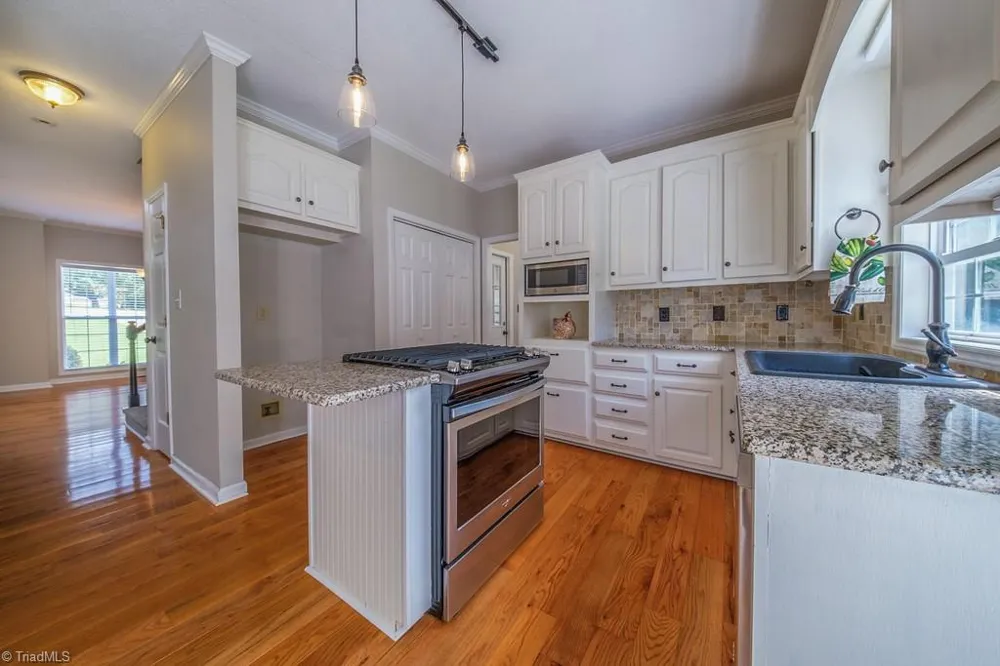 416 Pinnix Drive Lexington, NC 27295