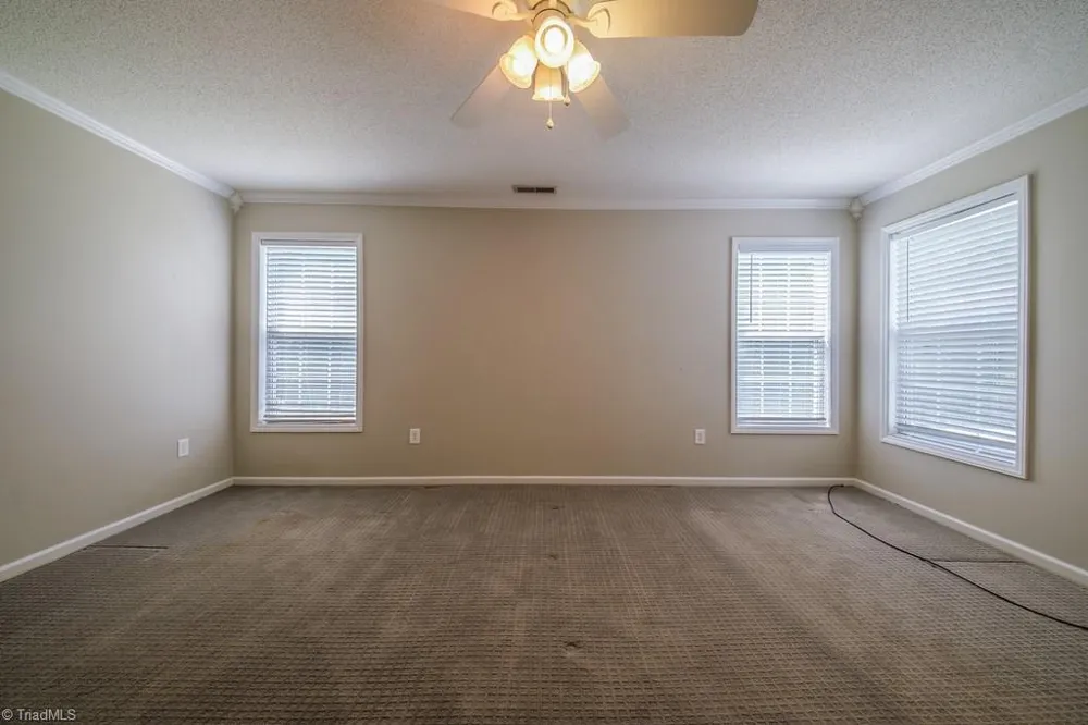 416 Pinnix Drive Lexington, NC 27295