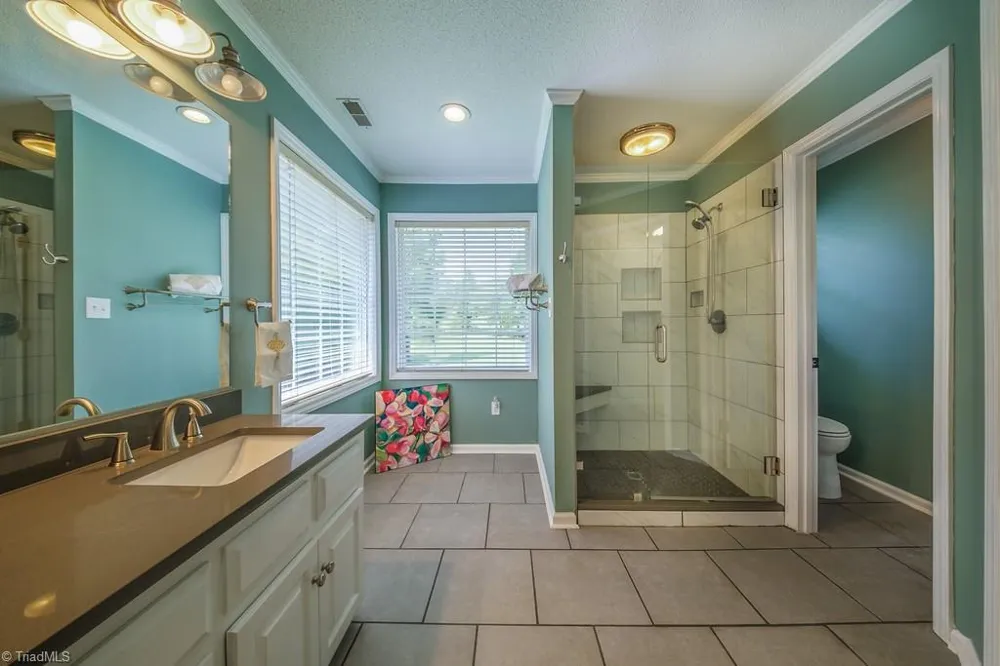 416 Pinnix Drive Lexington, NC 27295