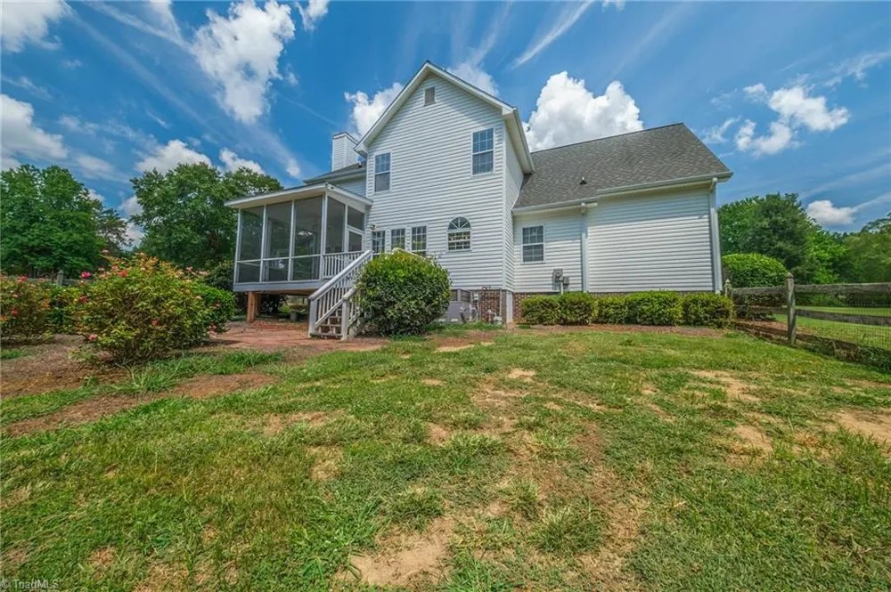 416 Pinnix Drive Lexington, NC 27295