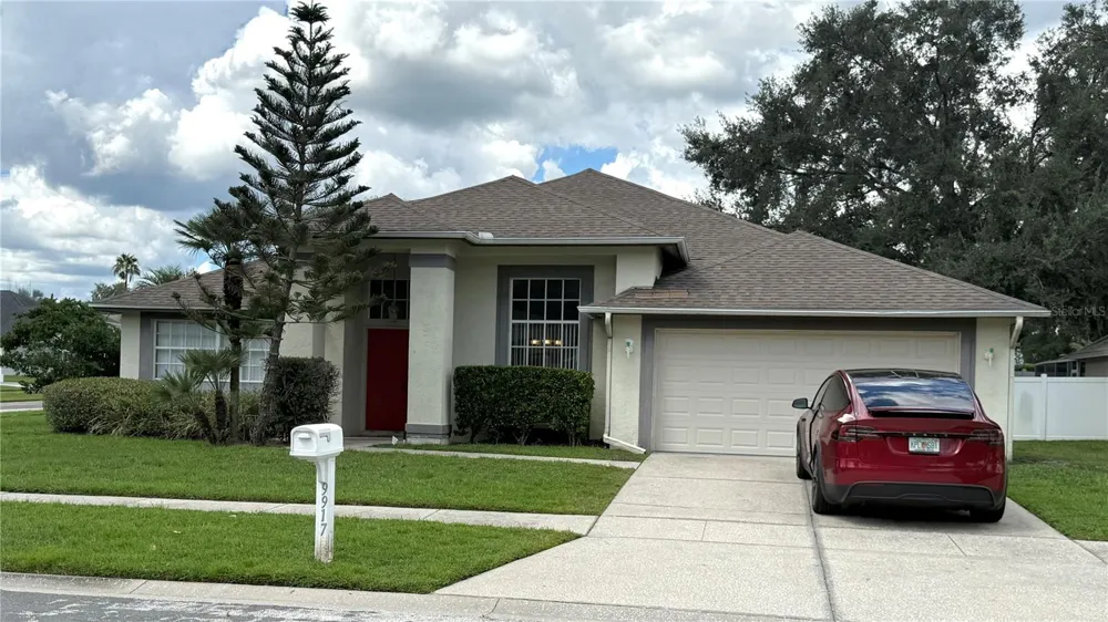 9917 COLONNADE DRIVE Tampa, FL 33647