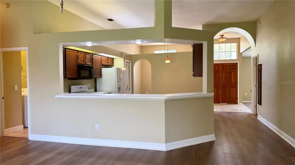 9917 COLONNADE DRIVE Tampa, FL 33647