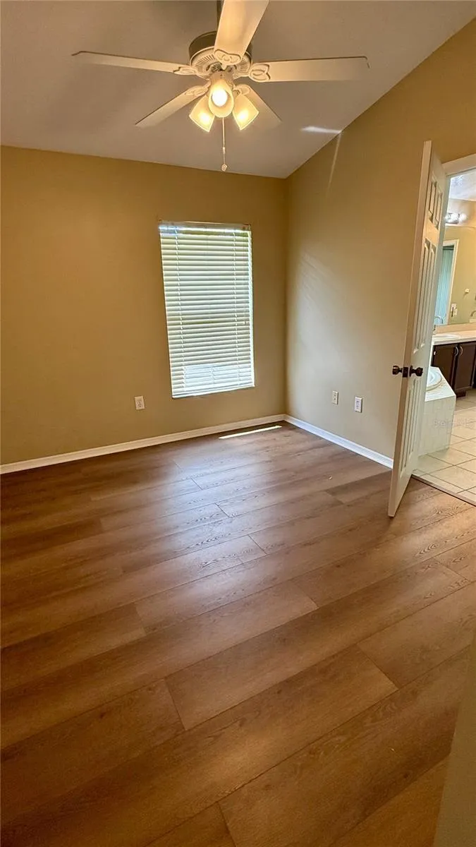 9917 COLONNADE DRIVE Tampa, FL 33647