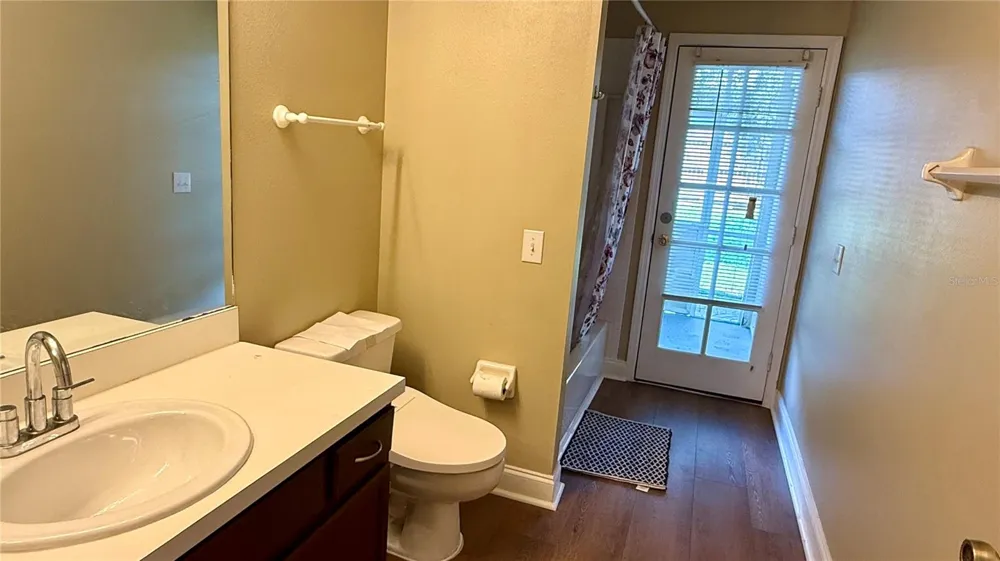 9917 COLONNADE DRIVE Tampa, FL 33647