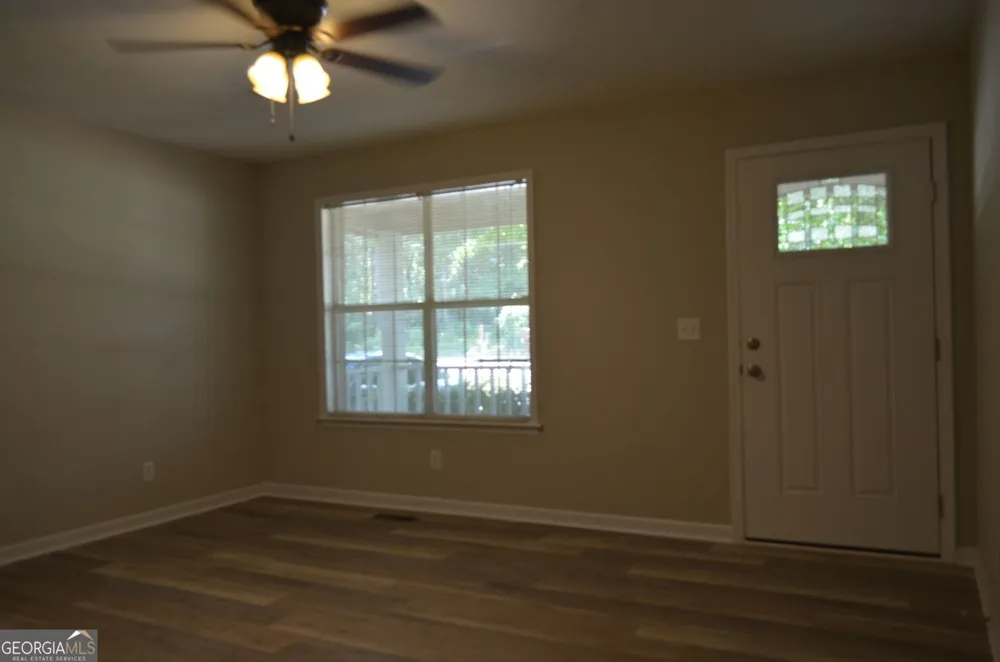 238 Freeman AVE Forsyth, GA 31029