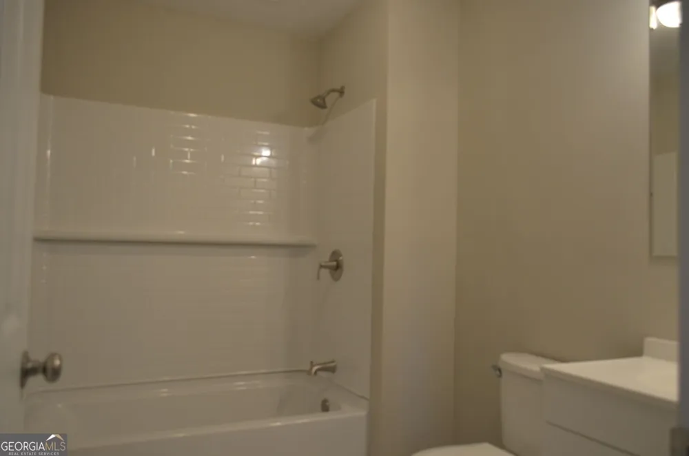 238 Freeman AVE Forsyth, GA 31029