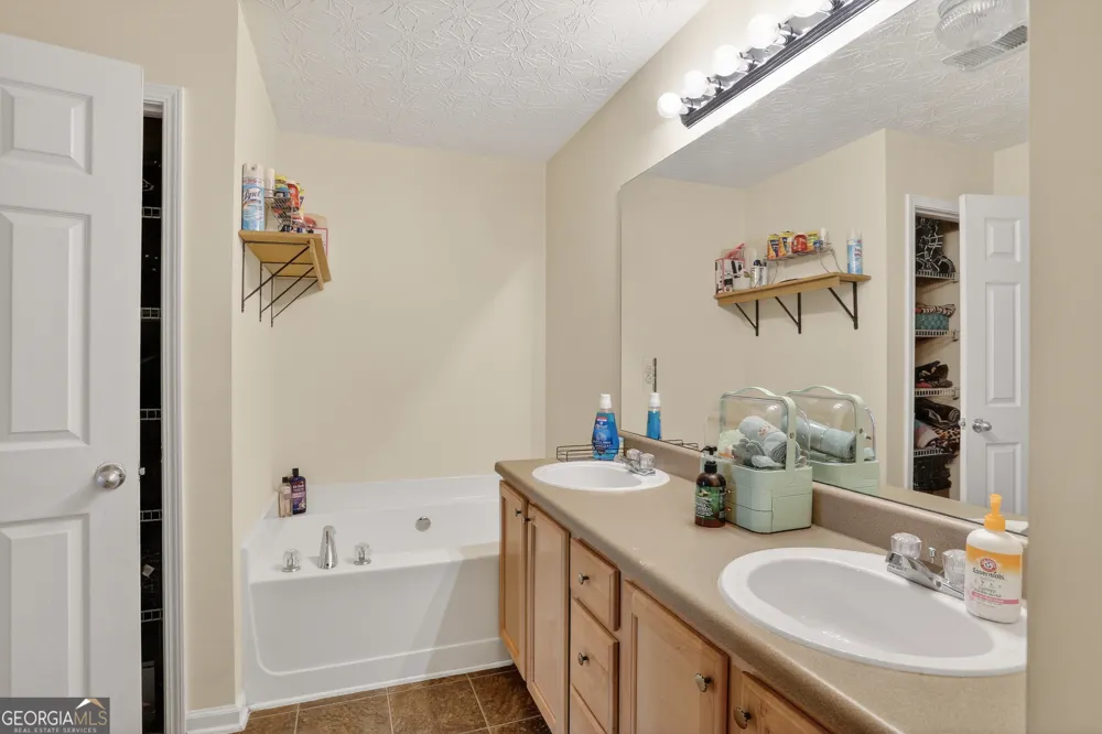 5556 Cascade RUN SW South Fulton, GA 30336