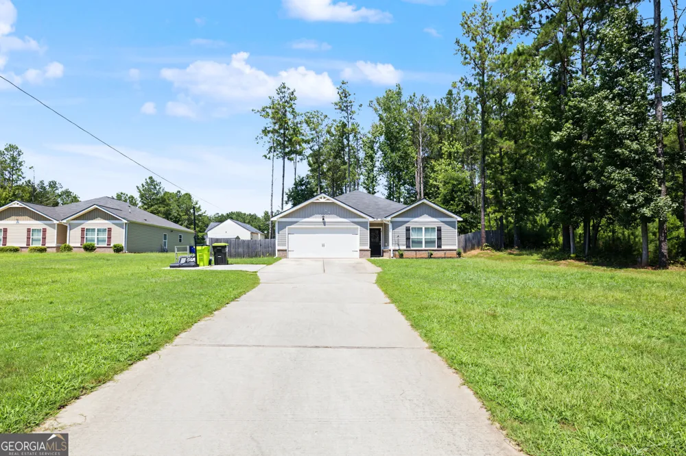 139 Jenny RD Grantville, GA 30220
