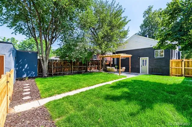 2661 Glencoe Street Denver, CO 80207