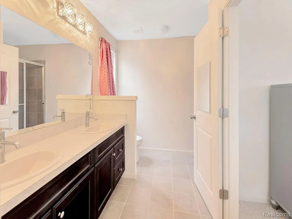 113 WAINWRIGHT Novi City, MI 48377