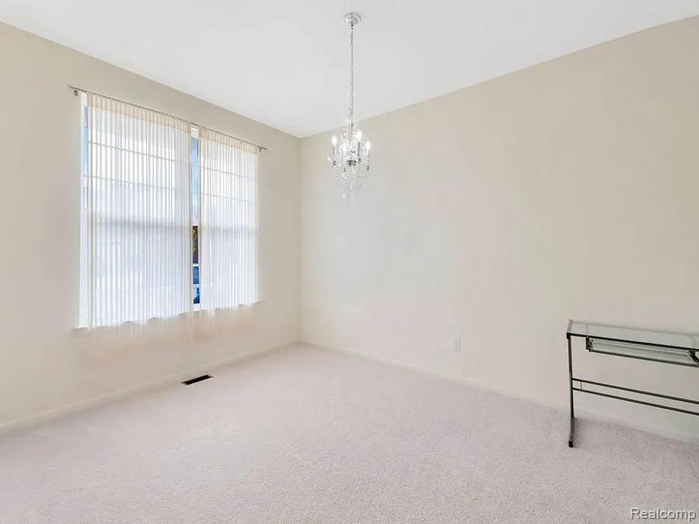 113 WAINWRIGHT Novi City, MI 48377