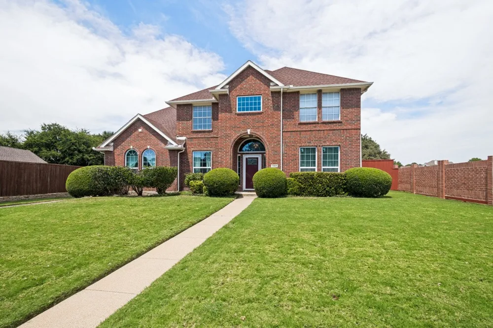 1368 Winnipeg Drive Lewisville, TX 75077