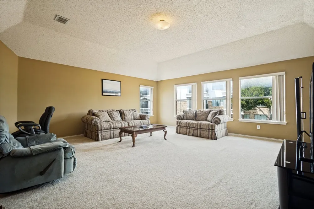 1368 Winnipeg Drive Lewisville, TX 75077