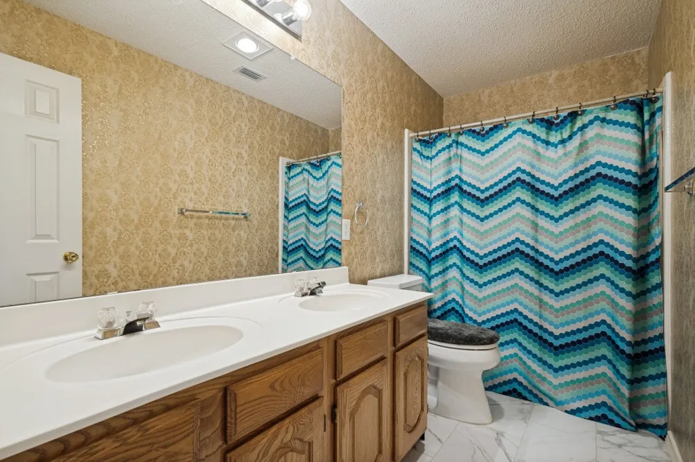1368 Winnipeg Drive Lewisville, TX 75077