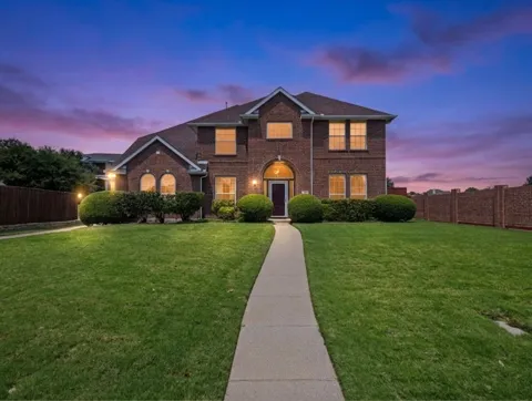 1368 Winnipeg Drive