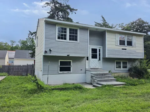 50 Bay Shore Road