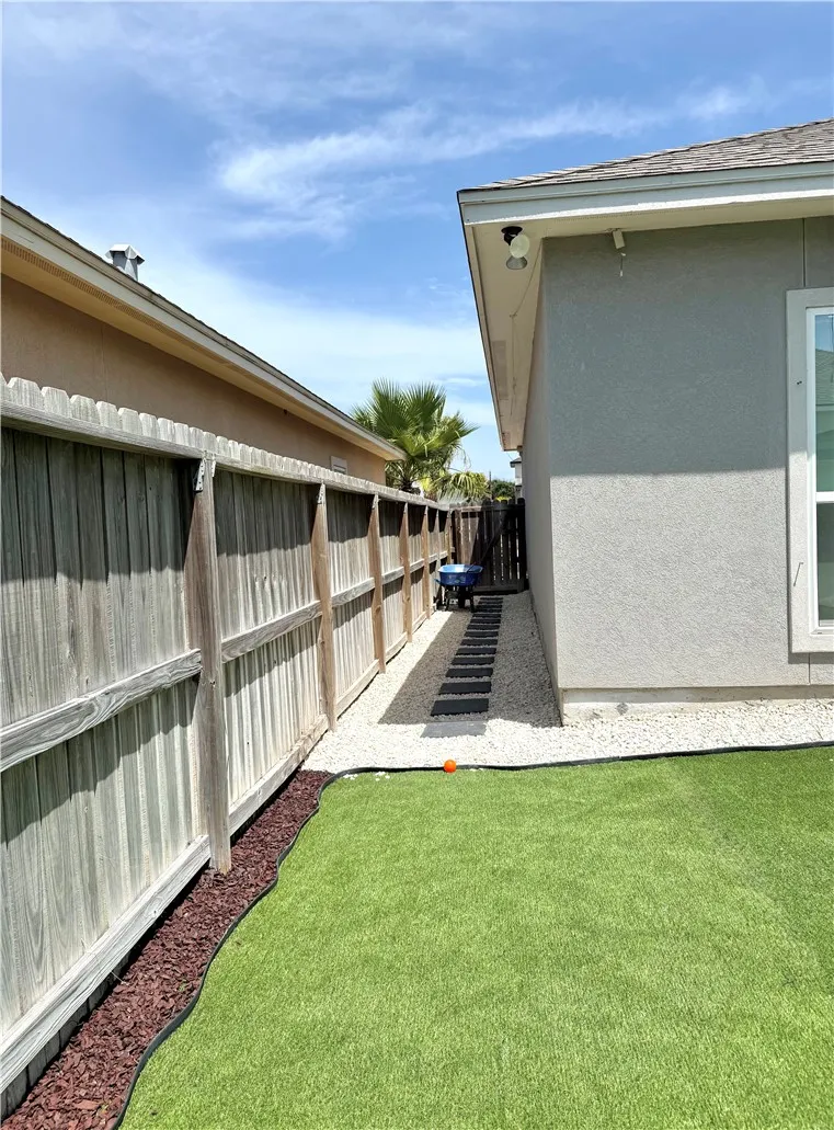 15901 Cozumel Drive Corpus Christi, TX 78418