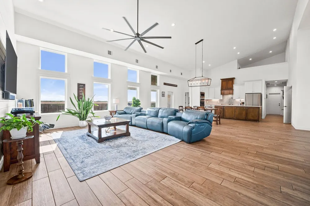 2326 Loxley Drive Corpus Christi, TX 78415