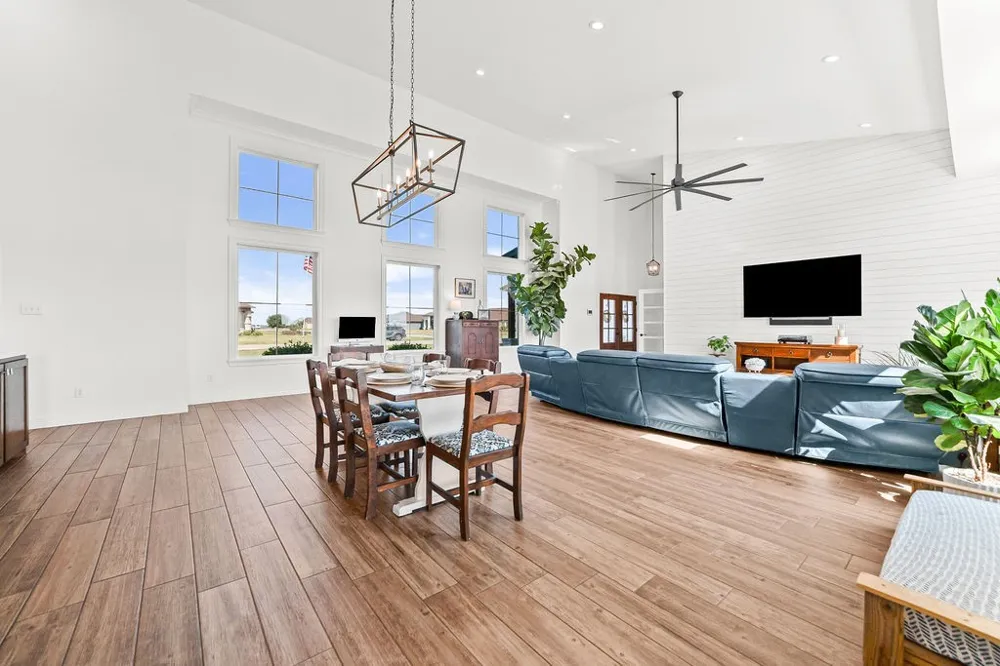 2326 Loxley Drive Corpus Christi, TX 78415
