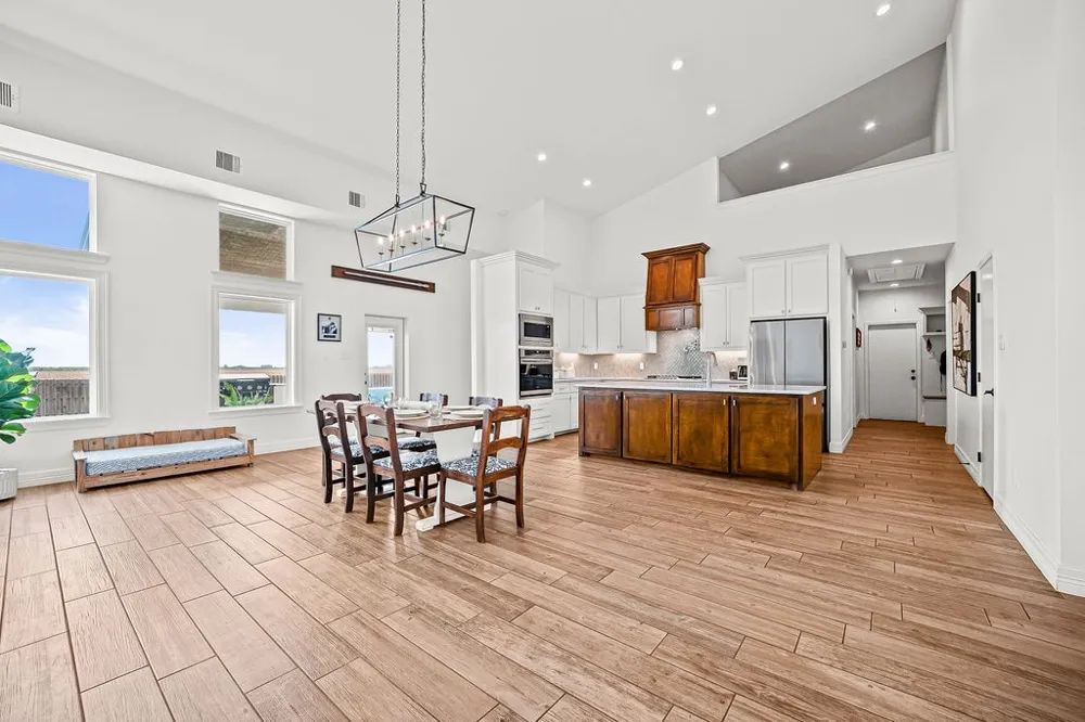 2326 Loxley Drive Corpus Christi, TX 78415