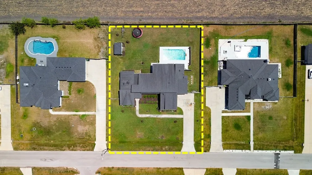 2326 Loxley Drive Corpus Christi, TX 78415