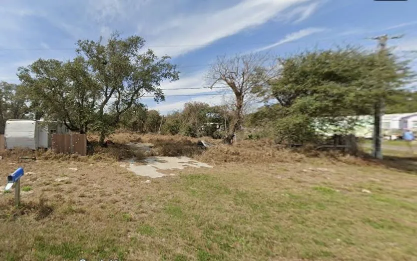 219 Stanley Street Rockport, TX 78382