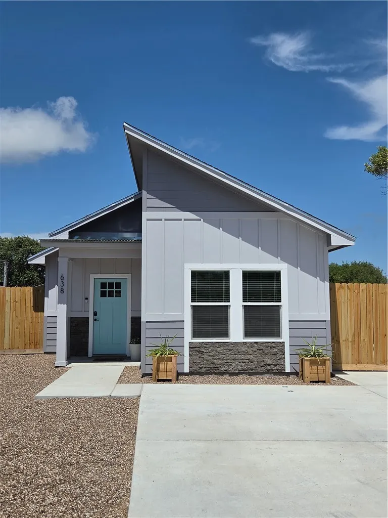 638 Claride Street Corpus Christi, TX 78418