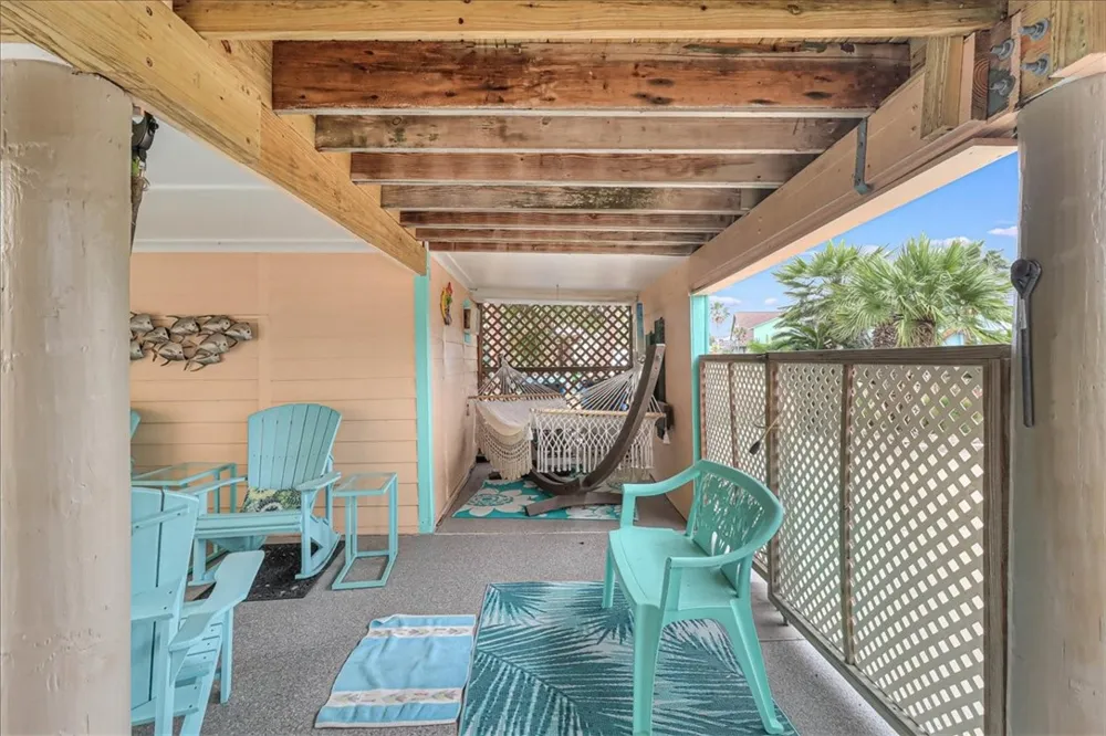 339 Bralley Drive Port Aransas, TX 78373