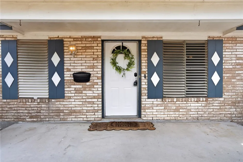 6405 Beechwood Drive Corpus Christi, TX 78412