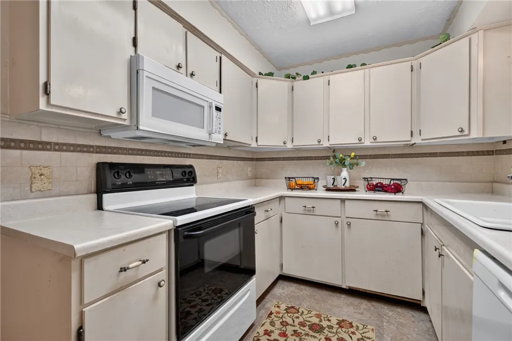6405 Beechwood Drive Corpus Christi, TX 78412