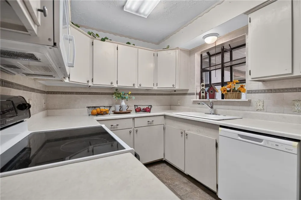 6405 Beechwood Drive Corpus Christi, TX 78412