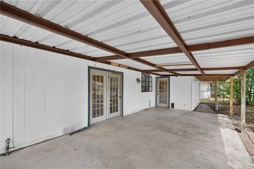 6405 Beechwood Drive Corpus Christi, TX 78412