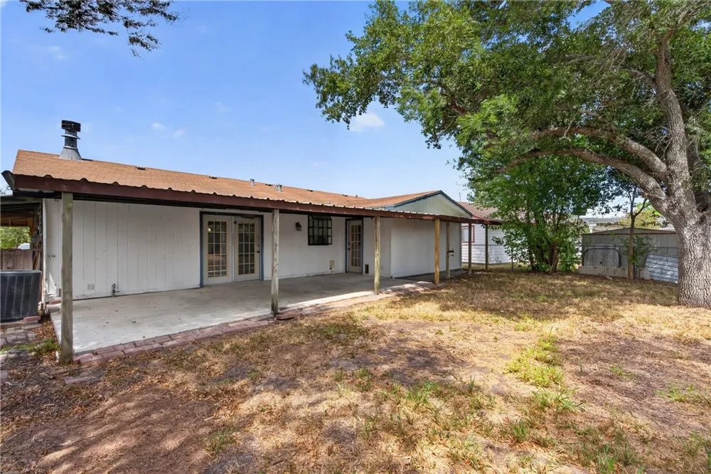 6405 Beechwood Drive Corpus Christi, TX 78412