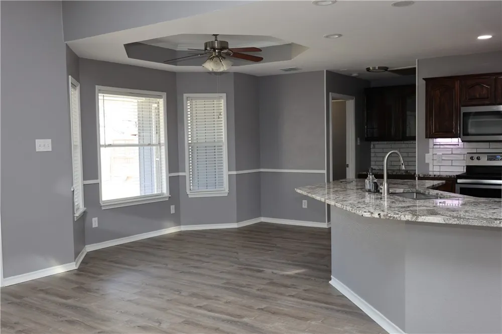 2325 Memorial Parkway Portland, TX 78374
