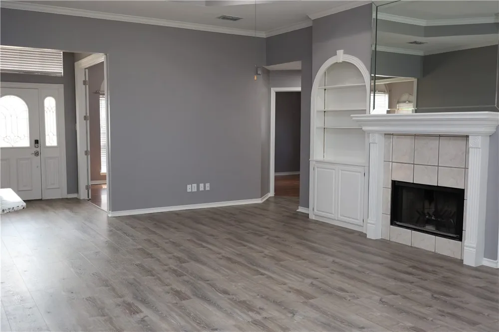 2325 Memorial Parkway Portland, TX 78374