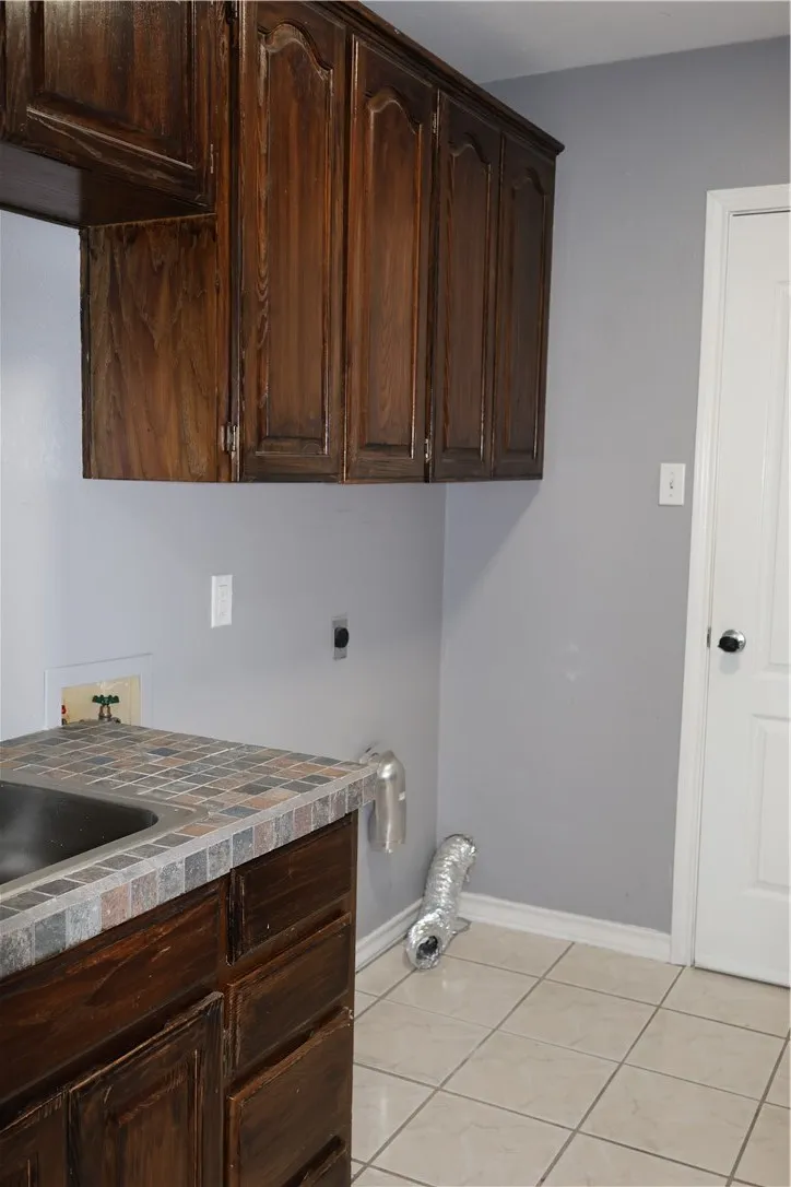 2325 Memorial Parkway Portland, TX 78374