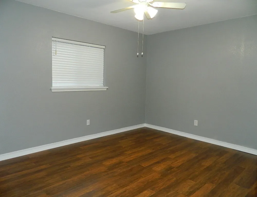 2325 Memorial Parkway Portland, TX 78374