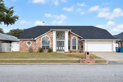 2325 Memorial Parkway